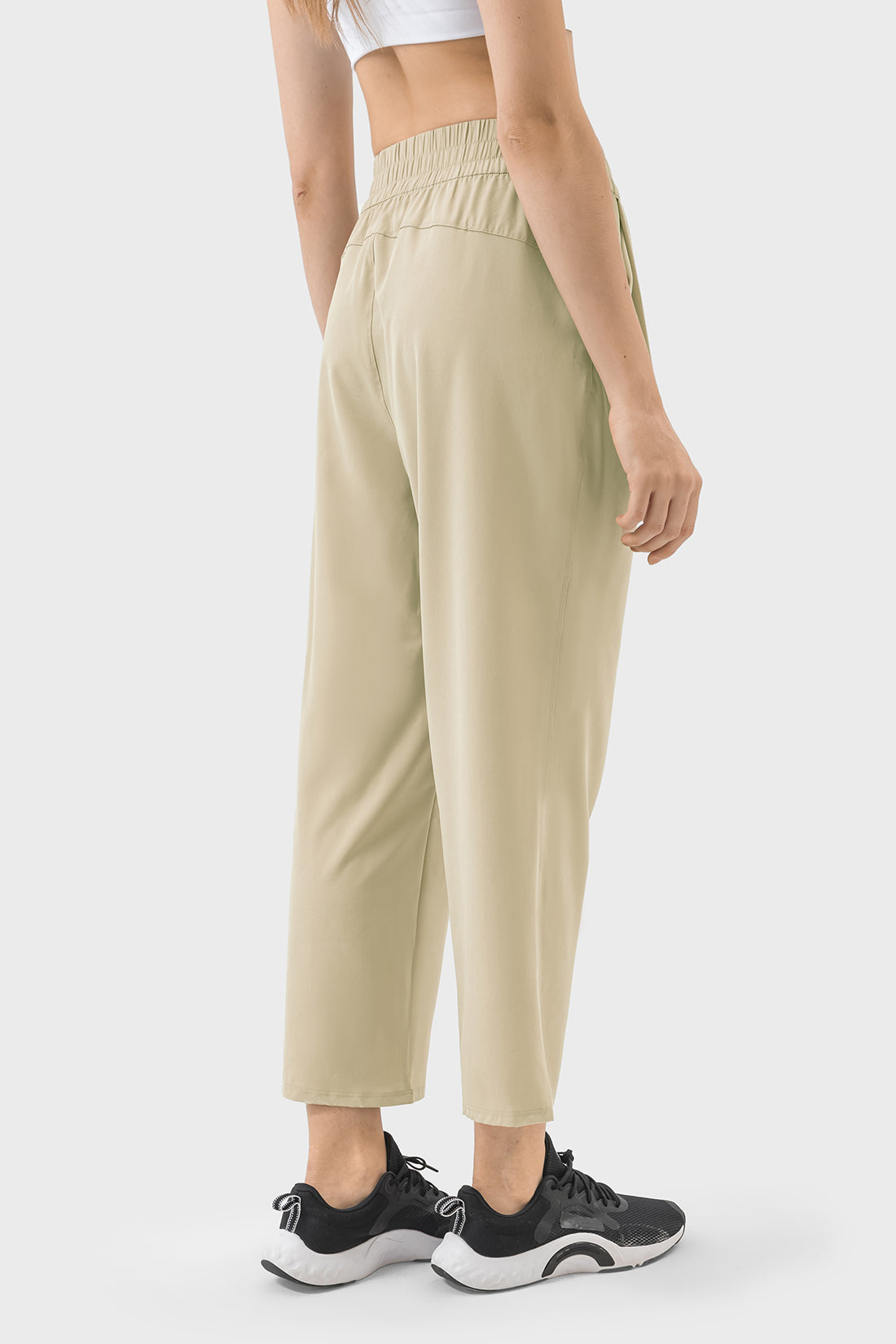 Loose Fit Quick-Dry Cropped Sports Pants