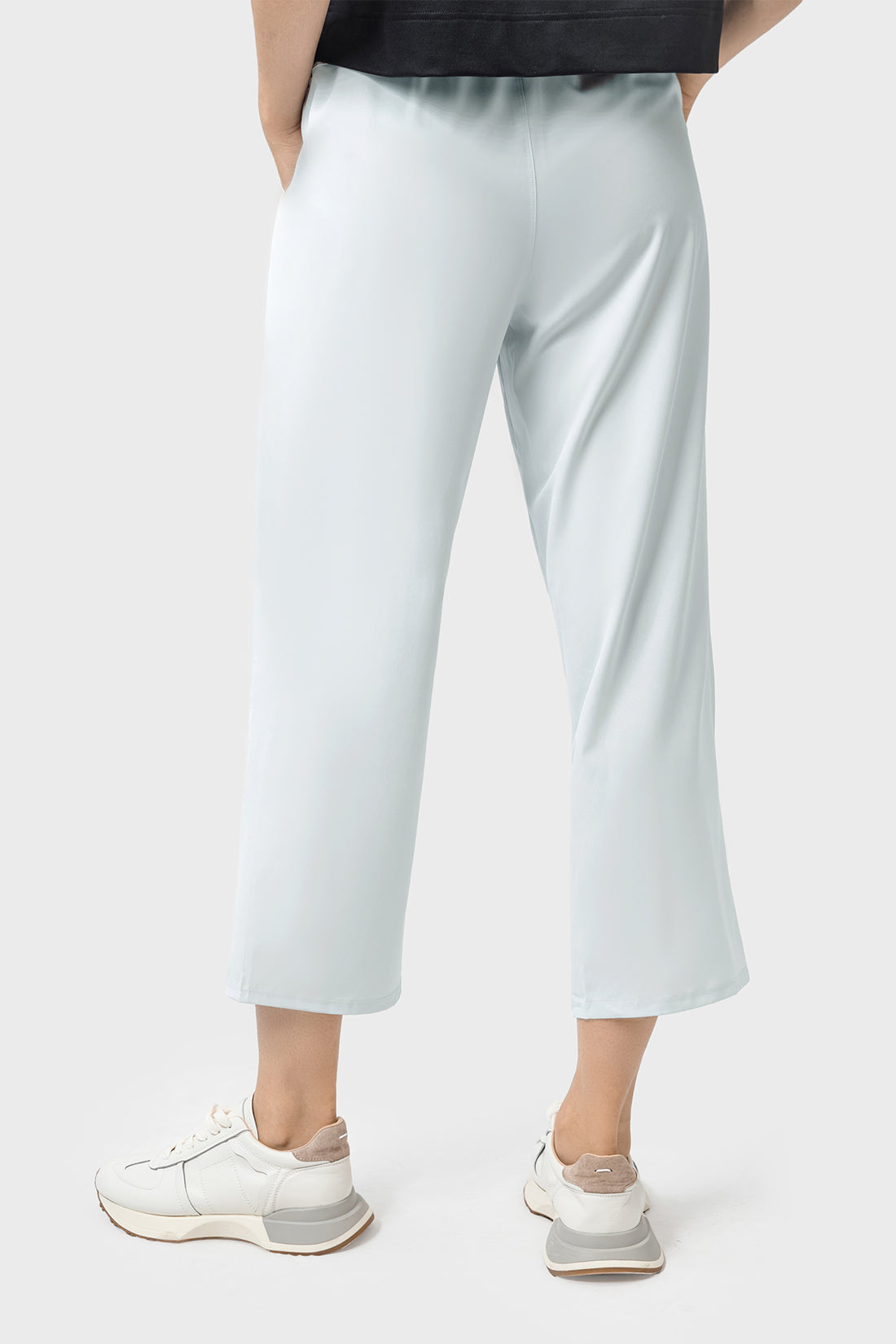 Loose Fit Quick-Dry Cropped Sports Pants