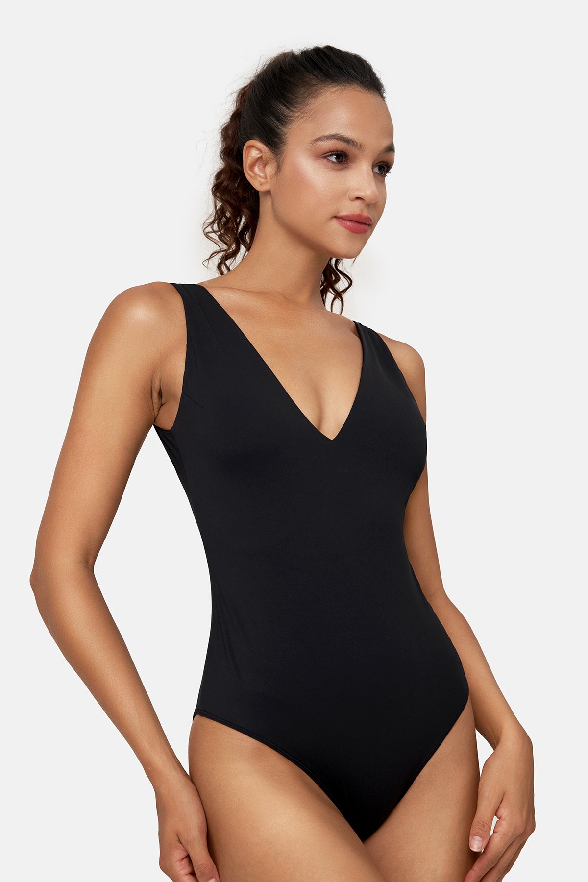 V-Neck Sleeveless High-Slit Bodysuit – Musesonly